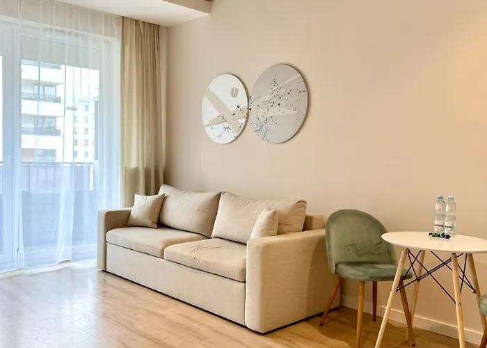 nastrojowy apartament 2 pokojowy 6 min od lotniska